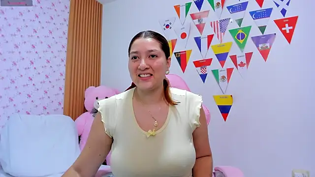 Soyqueen online show from June 2026 03:56:01 PM