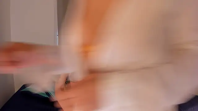 Snapshot of Emmysux chatting on December 2024 08:53:01 PM Emmysux online show from December 2024 08:53:01 PM