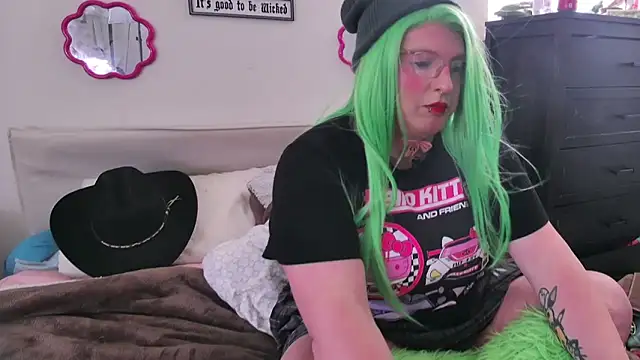 Snapshot of Blakelytgirl chatting on November 2025 03:45:01 PM Blakelytgirl online show from November 2025 03:45:01 PM