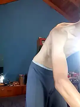 Snapshot of takumysexy chatting on February 2025 05:43:01 PM takumysexy online show from February 2025 05:43:01 PM