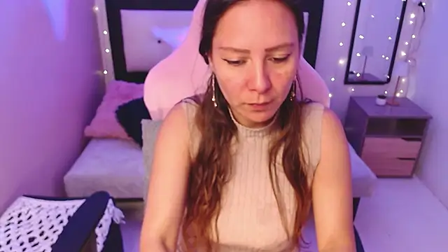 camila delarosa online show from July 2026 03:41:01 PM