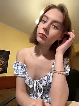 Snapshot of Crayzy_Luv chatting on January 2025 06:28:01 PM Crayzy Luv online show from January 2025 06:28:01 PM