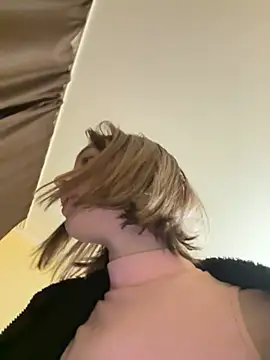 Snapshot of Crayzy_Luv chatting on February 2025 07:44:02 PM Crayzy Luv online show from February 2025 07:44:02 PM