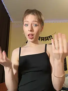 Snapshot of Crayzy_Luv chatting on March 2025 07:26:02 PM Crayzy Luv online show from March 2025 07:26:02 PM