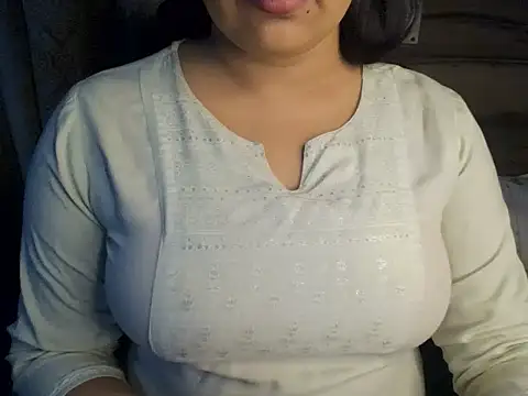 Trezza online show from October 2025 05:30:01 PM