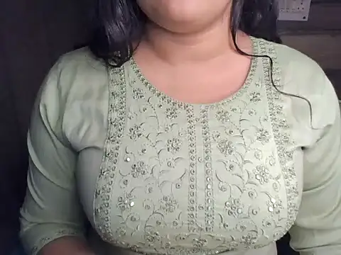 Trezza online show from November 2025 02:45:02 AM