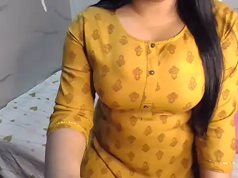 Trezza online show from March 2026 08:14:01 PM