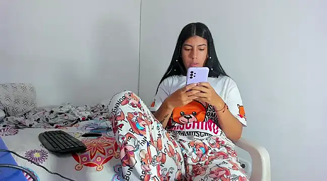 skinnyanai2 online show from March 2025 02:18:01 PM