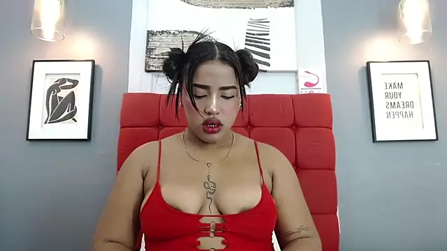 Snapshot of AichaBrown chatting on January 2025 08:28:01 PM AichaBrown online show from January 2025 08:28:01 PM