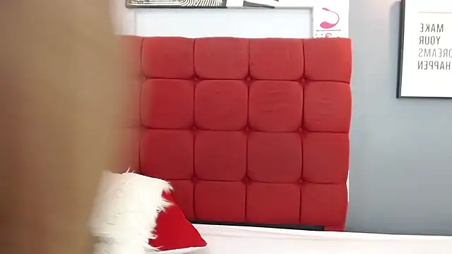 Snapshot of AichaBrown chatting on January 2025 03:36:02 AM AichaBrown online show from January 2025 03:36:02 AM