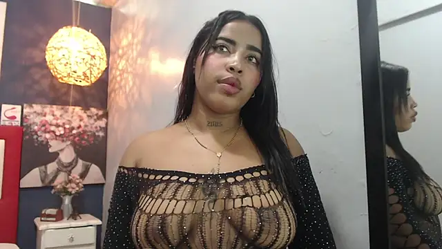 Snapshot of AichaBrown chatting on February 2025 12:49:02 AM AichaBrown online show from February 2025 12:49:02 AM