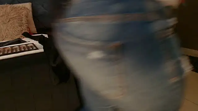 Janna Rousse  online show from February 2025 11:51:01 AM