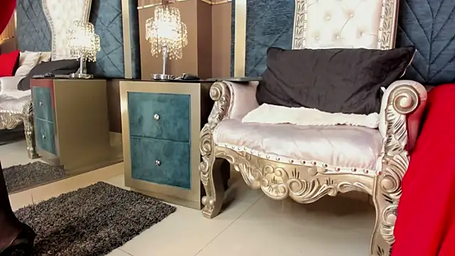 Janna Rousse  online show from October 2025 12:09:02 PM