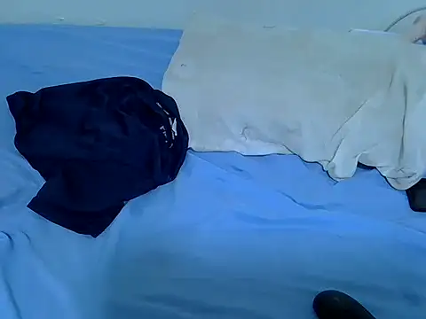 Snapshot of drowllie chatting on January 2026 03:27:01 PM drowllie online show from January 2026 03:27:01 PM