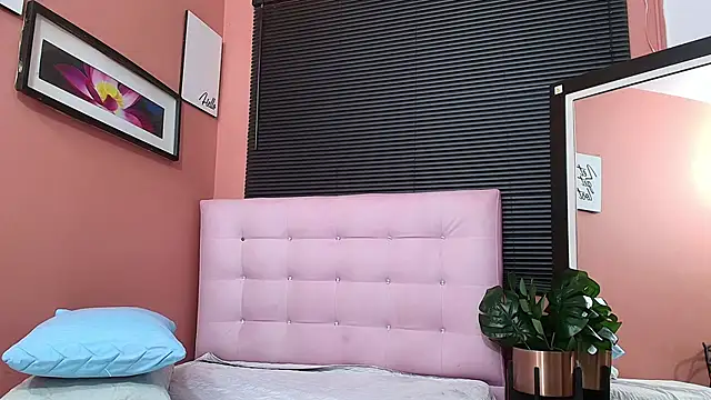 MiissBNasty online show from December 2024 02:43:01 AM