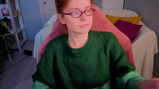 Snapshot of reb_luvng chatting on September 2025 02:00:02 PM reb luvng online show from September 2025 02:00:02 PM