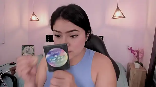 Oriana Guzman online show from September 2025 11:29:01 PM