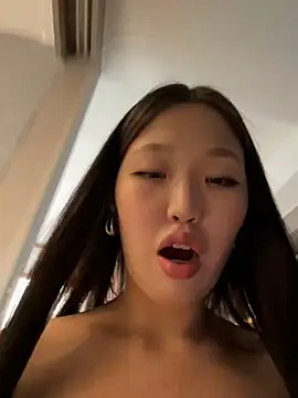 Aiko Yumi online show from December 2024 10:06:02 AM