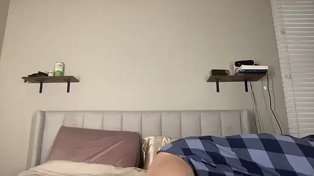 NatalieKneals online show from December 2024 05:49:02 AM