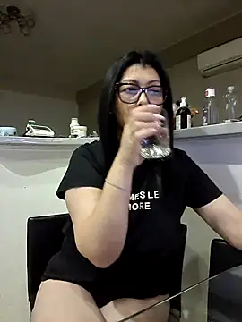 Milf Abigail online show from November 2025 02:11:01 AM