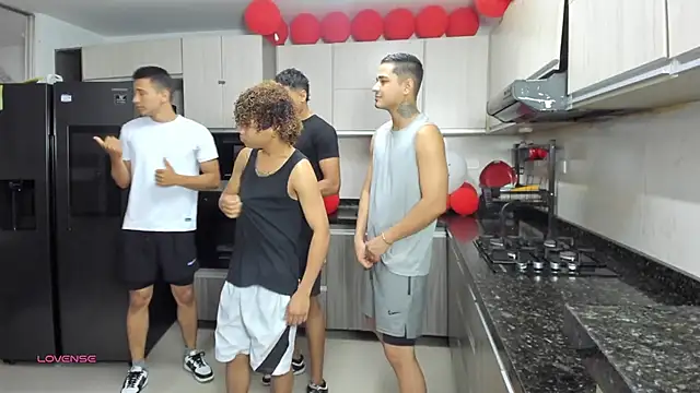 badguyss bisex online show from September 2025 11:24:01 AM