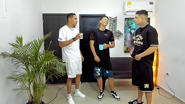 badguyss bisex online show from November 2025 11:32:02 AM