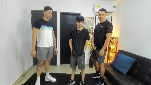 badguyss bisex online show from March 2026 11:38:02 AM