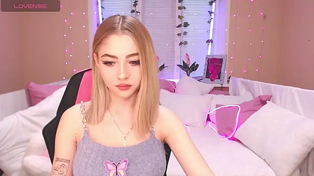 Tessa Walker online show from January 2025 08:36:01 AM