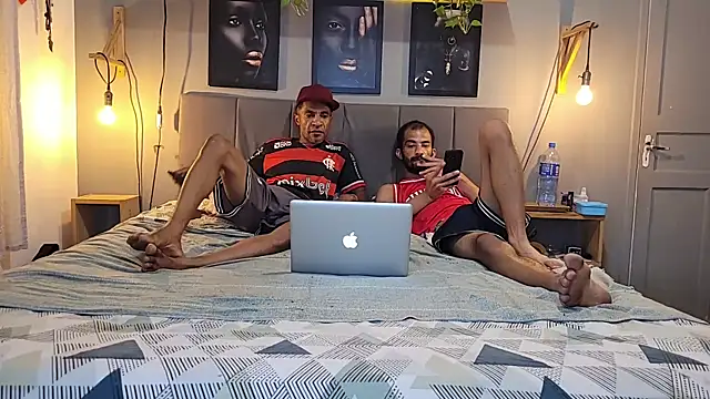 Snapshot of UncutToyBoy23cm chatting on January 2026 03:26:01 PM UncutToyBoy23cm online show from January 2026 03:26:01 PM