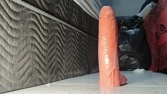 Snapshot of UncutToyBoy23cm chatting on February 2026 04:38:01 PM UncutToyBoy23cm online show from February 2026 04:38:01 PM