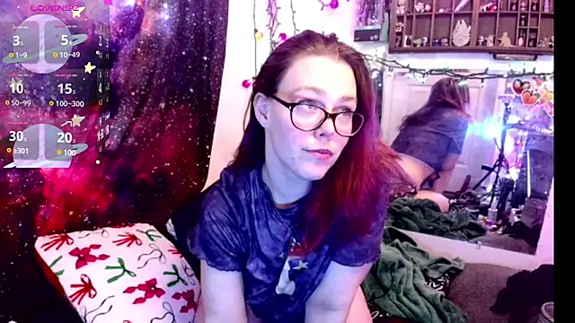 EverlyEster online show from February 2025 06:13:02 AM