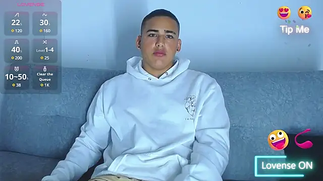 Latino Junge online show from January 2025 12:46:02 PM