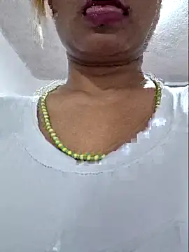 gatadeojosclaros online show from October 2025 02:45:01 AM