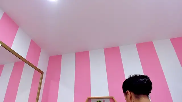 ISABELLA 020 online show from September 2025 02:18:02 PM