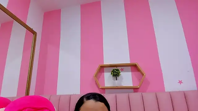 ISABELLA 020 online show from October 2025 01:29:01 PM