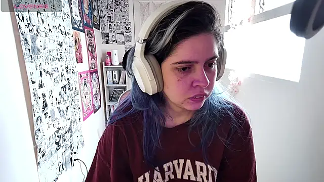 Vallolet Spencer online show from October 2025 05:01:01 PM