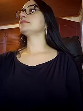 preetypeach online show from October 2025 09:12:02 PM