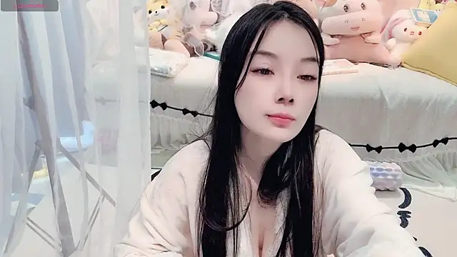 AKiKi711 online show from April 2026 04:55:01 AM