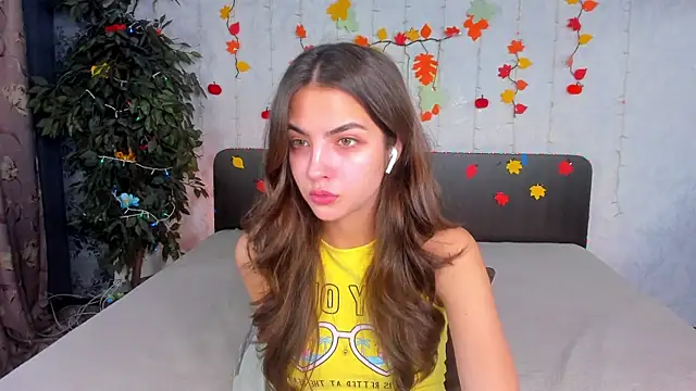 Milana Crystal  online show from November 2025 08:13:01 AM