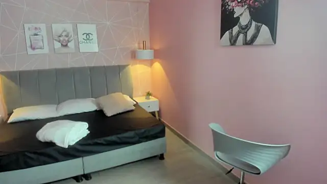 Snapshot of zara__sweet chatting on February 2026 01:33:02 PM zara sweet online show from February 2026 01:33:02 PM