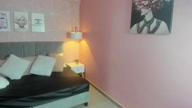 Snapshot of zara__sweet chatting on May 2026 01:49:02 PM zara sweet online show from May 2026 01:49:02 PM