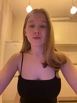 Eva Weyne online show from February 2026 10:04:02 PM