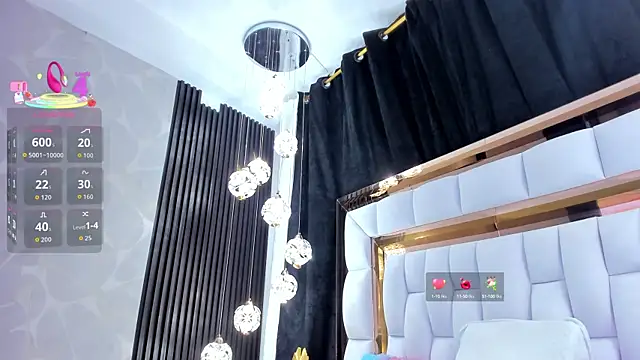 SarayRoyse online show from September 2025 07:36:02 PM