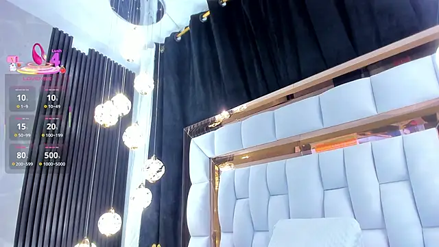 SarayRoyse online show from November 2025 07:35:01 PM