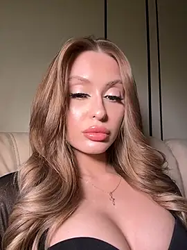 Sweet  Milly online show from February 2026 06:59:02 PM