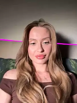 Sweet  Milly online show from April 2026 08:31:01 PM