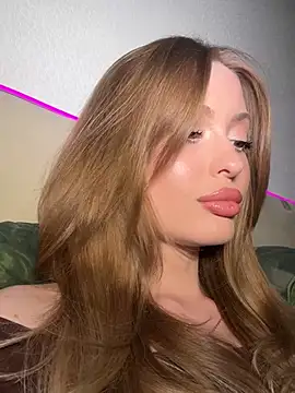 Sweet  Milly online show from April 2026 04:32:02 PM