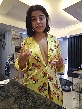 Esmertarcinim online show from November 2025 11:21:02 AM