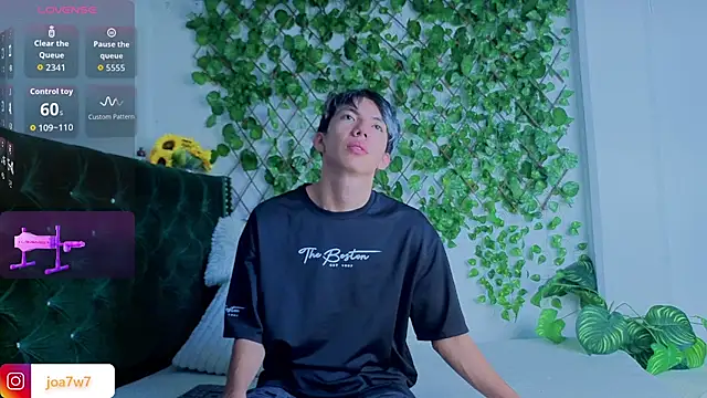 Levii Ackermann online show from November 2025 01:34:01 PM