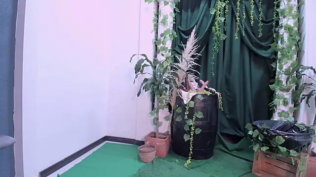 Sofi Perez  online show from March 2026 11:17:01 AM